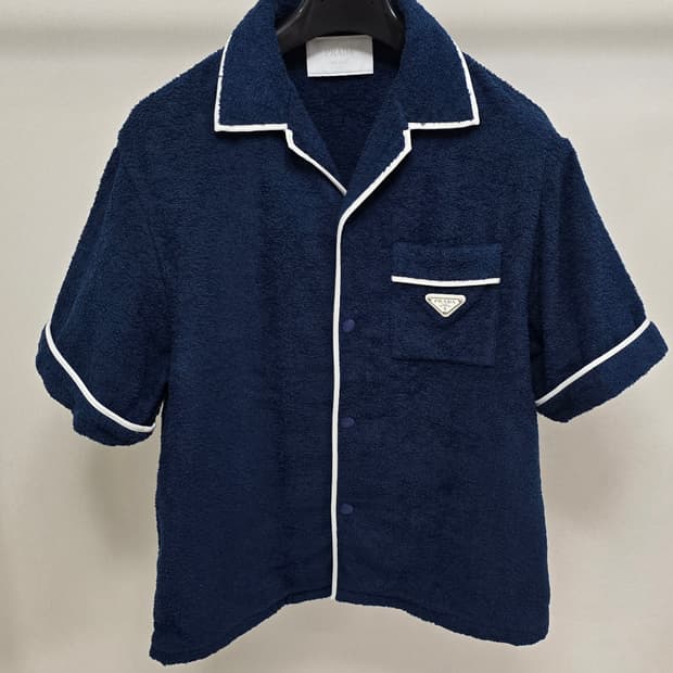 프라다 테리 반팔 셔츠 L사이즈 100 105 판매