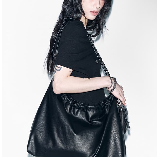 Yeel CHAIN SHOULDER BAG BLACK 체인숄더백 구해용