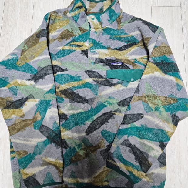 파타고니아 신칠라 연어 L 사이즈