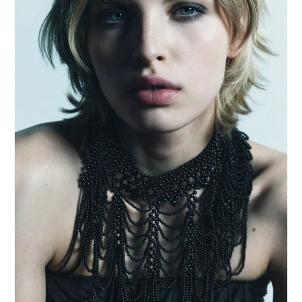 자라 비즈 케이프 목걸이