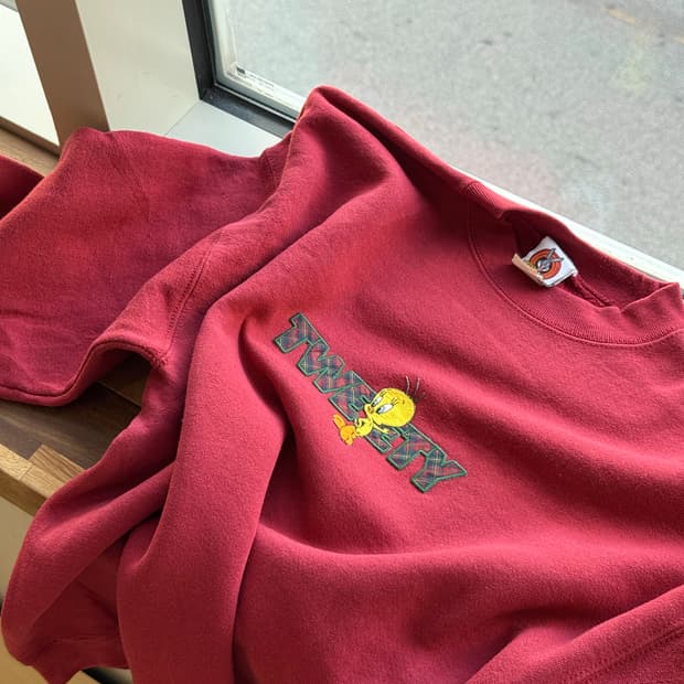 Usa made Looney Tunes Tweety Sweatshirt 