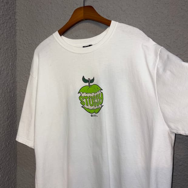 스투시 애플 반팔 티셔츠