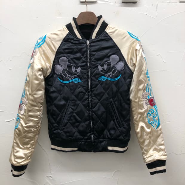 미키마우스 리버시블 수베니어 스카쟌