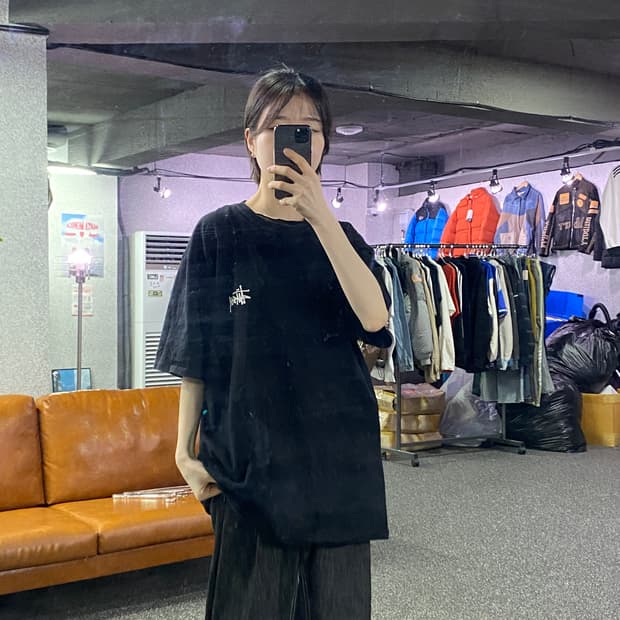 스투시 빅로고 블랙 반팔티 B4236