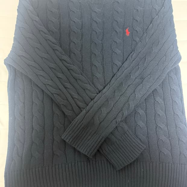 폴로 꽈베기 니트
