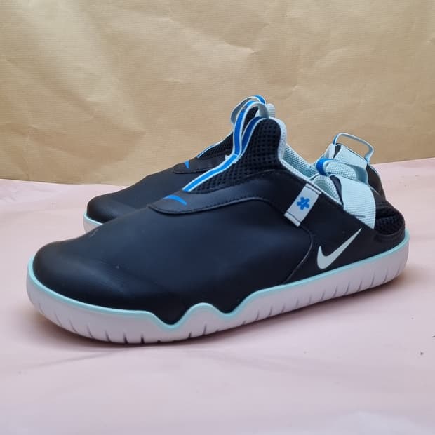 나이키 줌펄스 운동화235