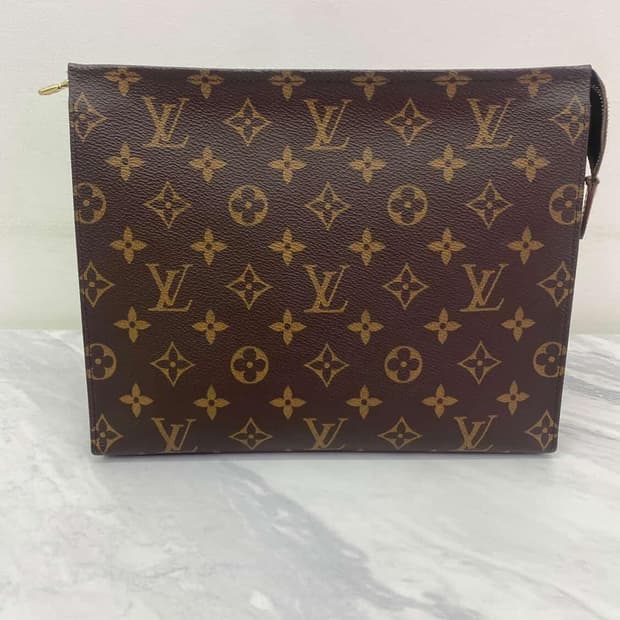 루이비통 모노그램 클러치