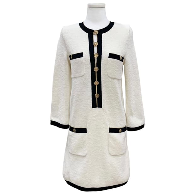 샤넬 CC버튼 테리 부클 니트 원피스