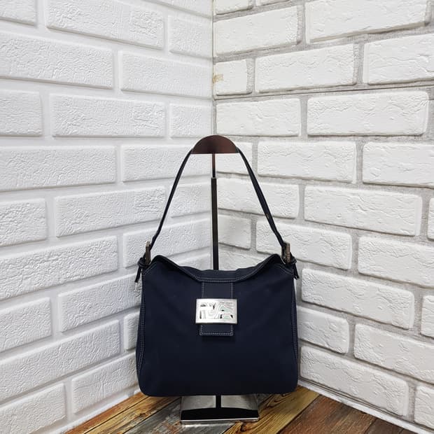 [정품] 펜디 마블로고 패브릭 숄더백