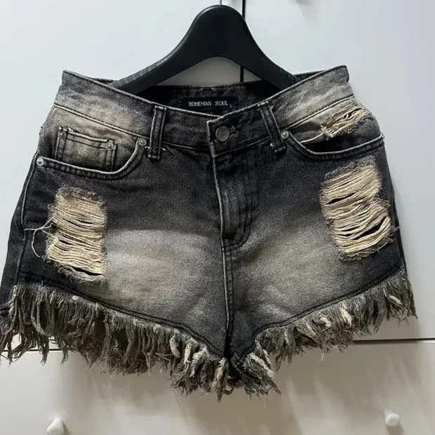 BOHEMIAN SEOUL 데미지 데님 반바지