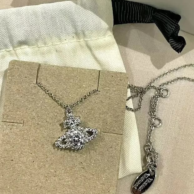 (급처/택포) 비비안 웨스트우드 발렌티나 오브 목걸이
