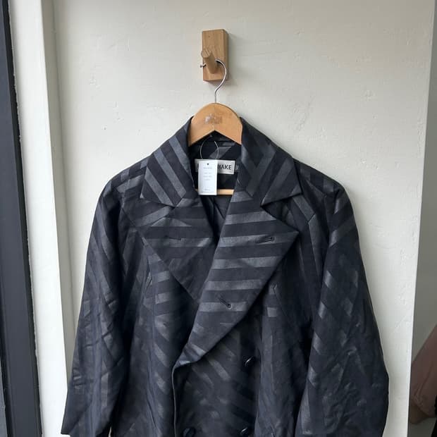 16482 - 이세이 미야케 스트라이프 코트