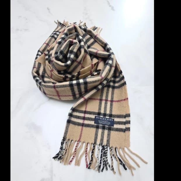 버버리 클래식 체크 램스울 머플러