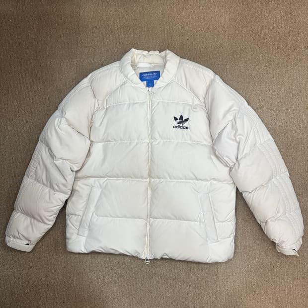 아디다스 슈퍼스타 화이트 다운 패딩 95