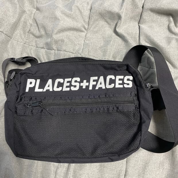 Places+faces 플플페 웨이스트백 블랙