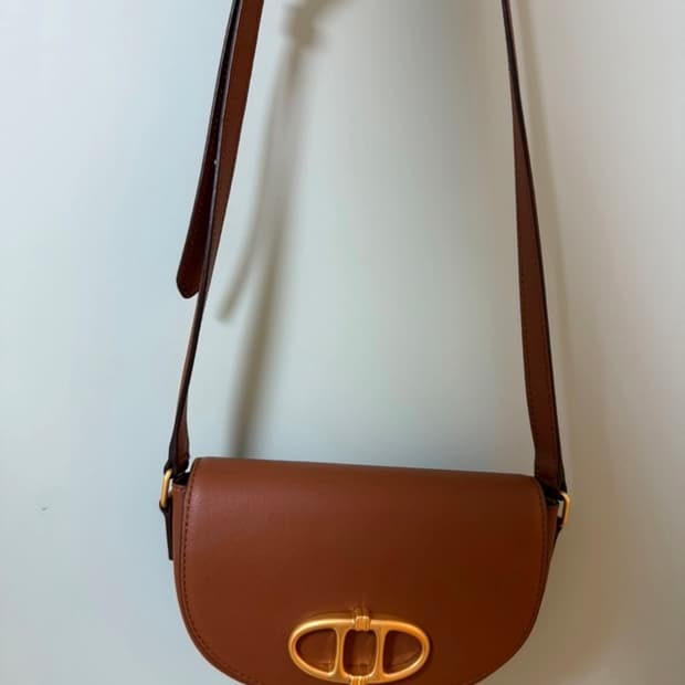 아떼 바네사브루노 브라운 레더 새들백 스몰 s 여성 크로스백