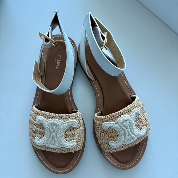 셀린느 라피아 카프스킨 샌들 37.5