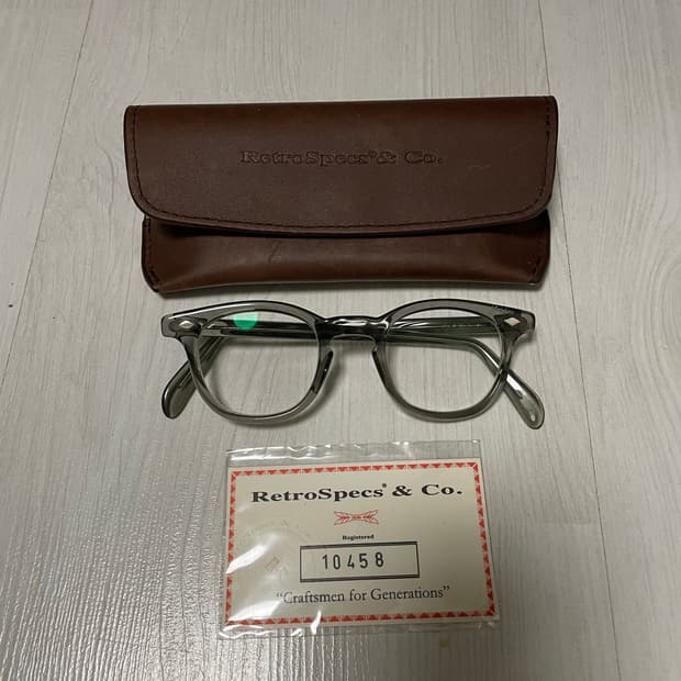 uss 1세대 안경 44-24 레트로스펙스, 리플리 안경