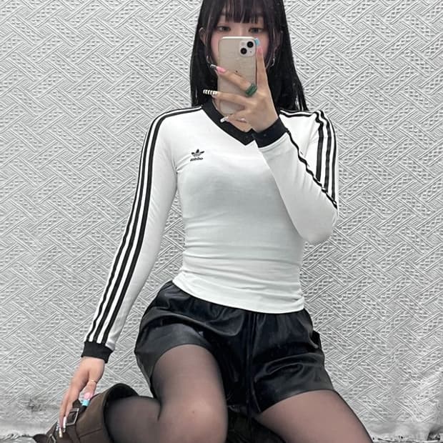 아디다스 오리지널스 Y2K 딱붙핏 스포티 롱슬리브 S C12877