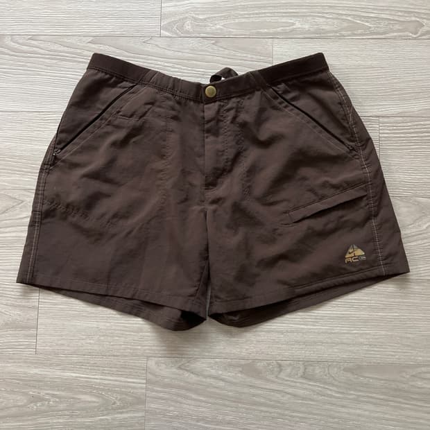 Nike ACG 여성 쇼츠