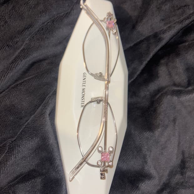 젠틀몬스터 글림02