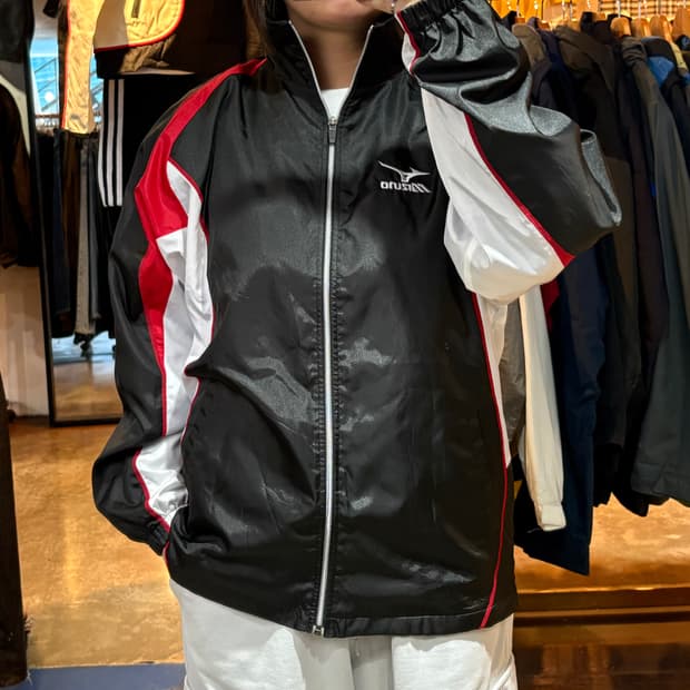 미즈노 배색 차콜 바람막이