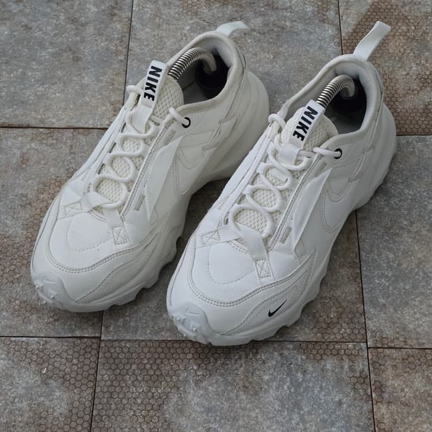 (240)나이키 tc 7900 화이트 
