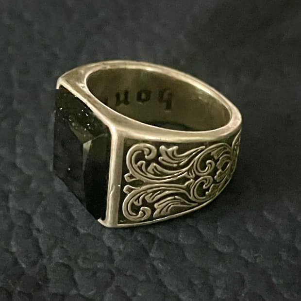 wealth Honor square onyx ring