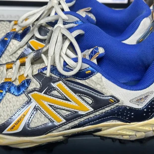 뉴발란스 X 예스아이씨 ML610TYA (260) 팝니다