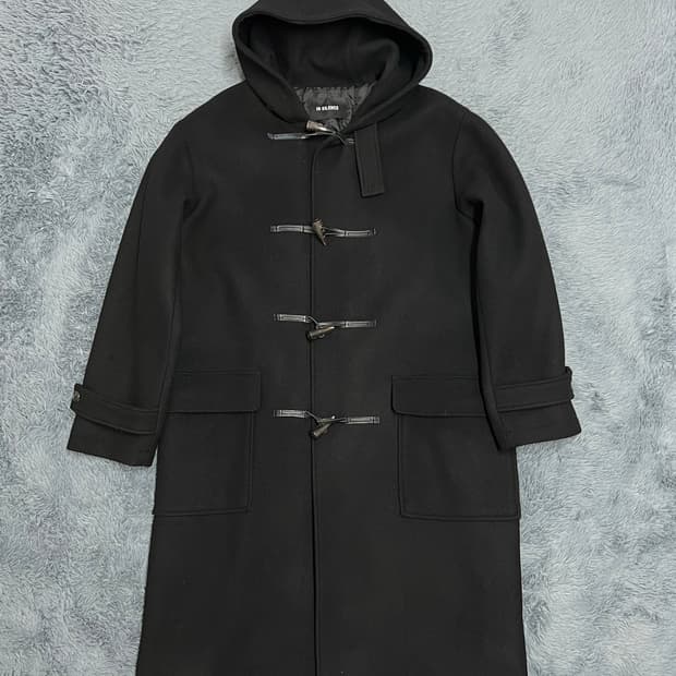 인사일런스 블랙 떡볶이 코트