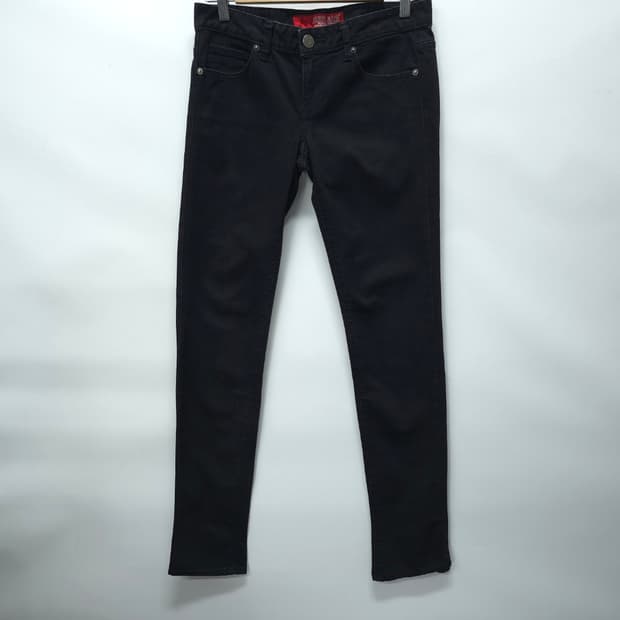 게스(GUESS) 슬림 스트레이트 블랙진 (여성28)