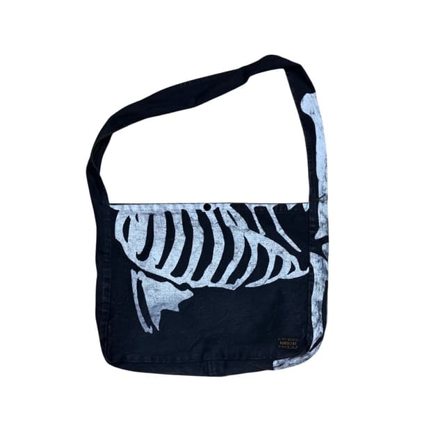 캐피탈 본 북백