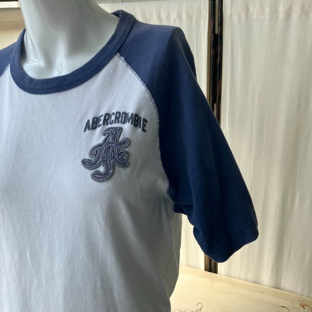 Abercrombie raglan short sleeve
