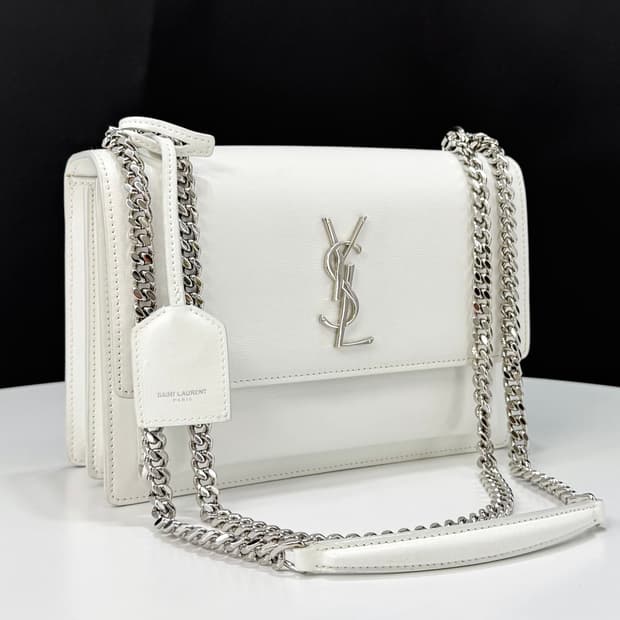 생로랑 모노그램 선셋 은장 체인 숄더백 미듐 화이트 (442906)
