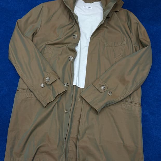 엔지니어드 가먼츠(Engineered Garments) 코트