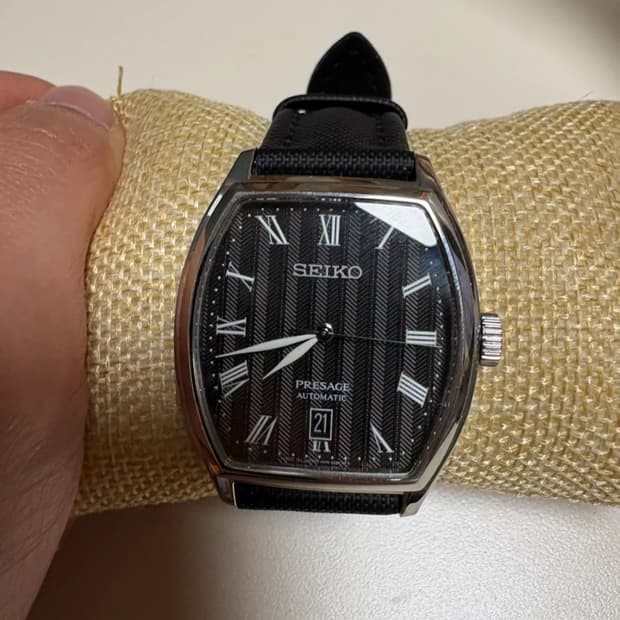 세이코 프레사지 토노형 시계