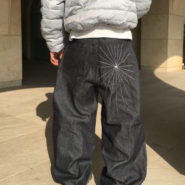 스파이더 자수 팬츠