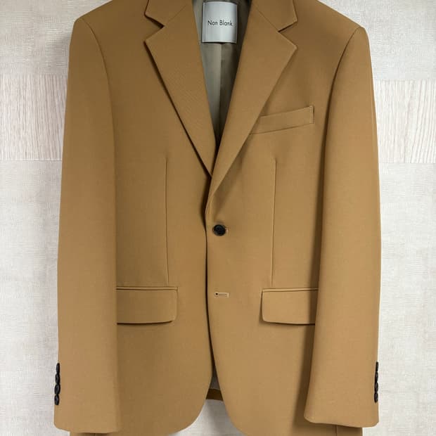 넌블랭크 블레이저 - 카멜M
