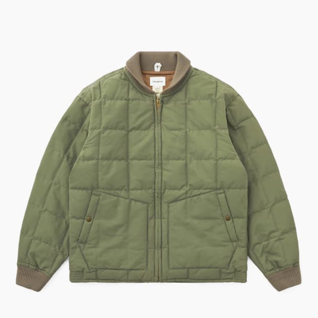 카키스 하이랜드 다운 패딩