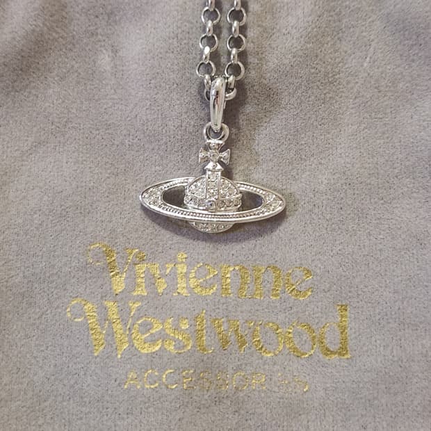 비비안웨스트우드 미니 바스 릴리프 목걸이