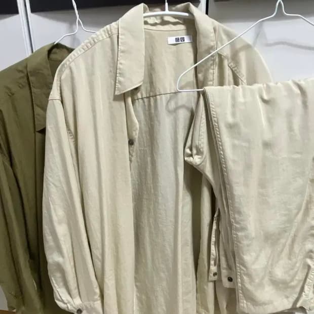 유니클로 u 우먼즈 드레이프 셔츠 셋업