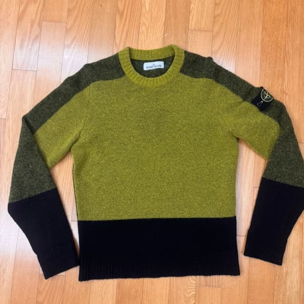 백화점판) 스톤아일랜드 니트