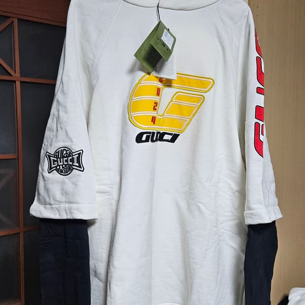 구찌 후드 정품 신품 24시즌