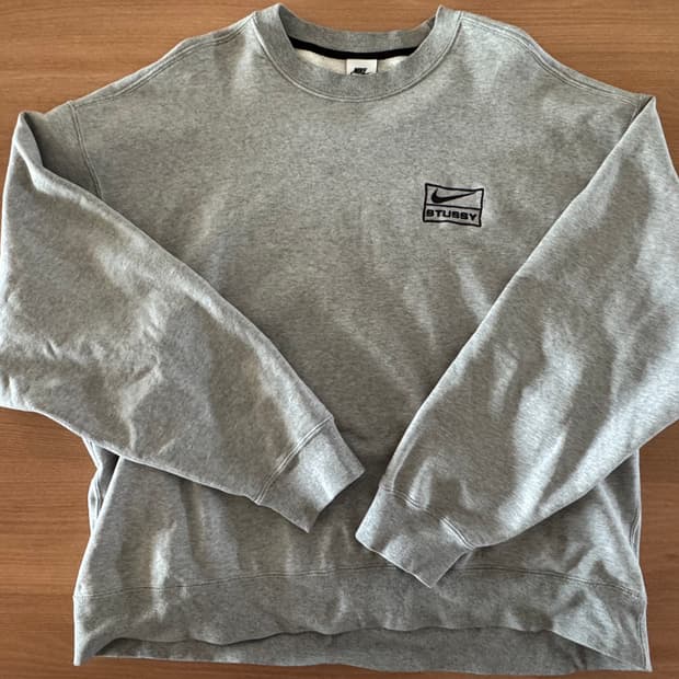 나이키 스투시 맨투맨 L