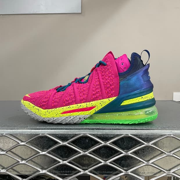 나이키 르브론 18 로스앤젤레스 275