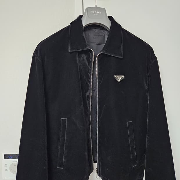 프라다 벨벳 블루종 자켓 M 사이즈
