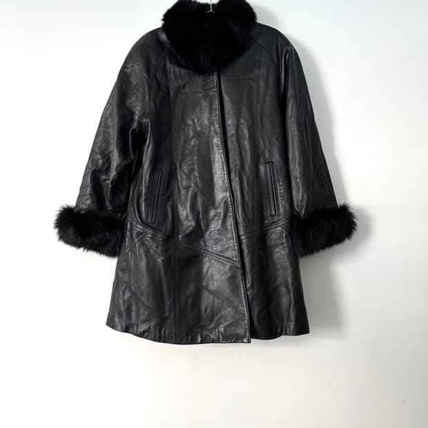 Fur detailed leather jacket