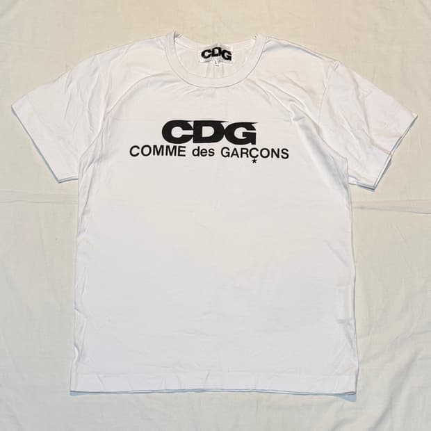 CDG 꼼데가르송 반팔 셔츠 화이트
