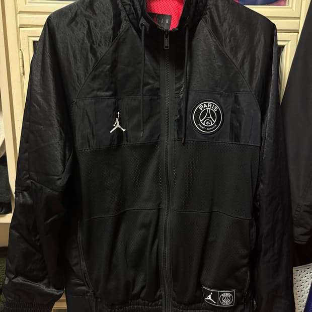 나이키 에어조던 파리생제르망(psg) 자켓 s(실제 100)