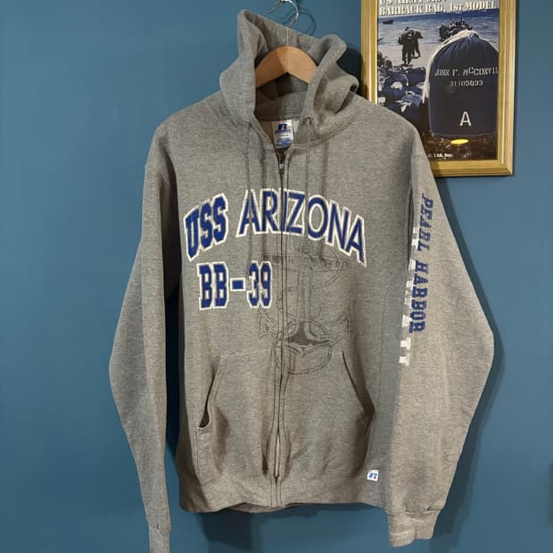 00‘s Russell “USS Arizona bb-39”Sweat 